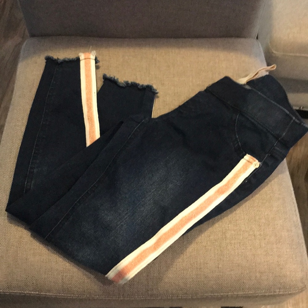 Stretchy jeans with pink and white leg stripe NWOT